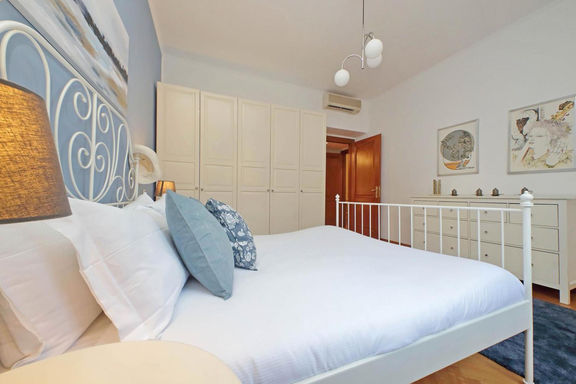 Ych-Comfortable 2 Bedrooms Flat Near Colosseum Rome Exterior photo